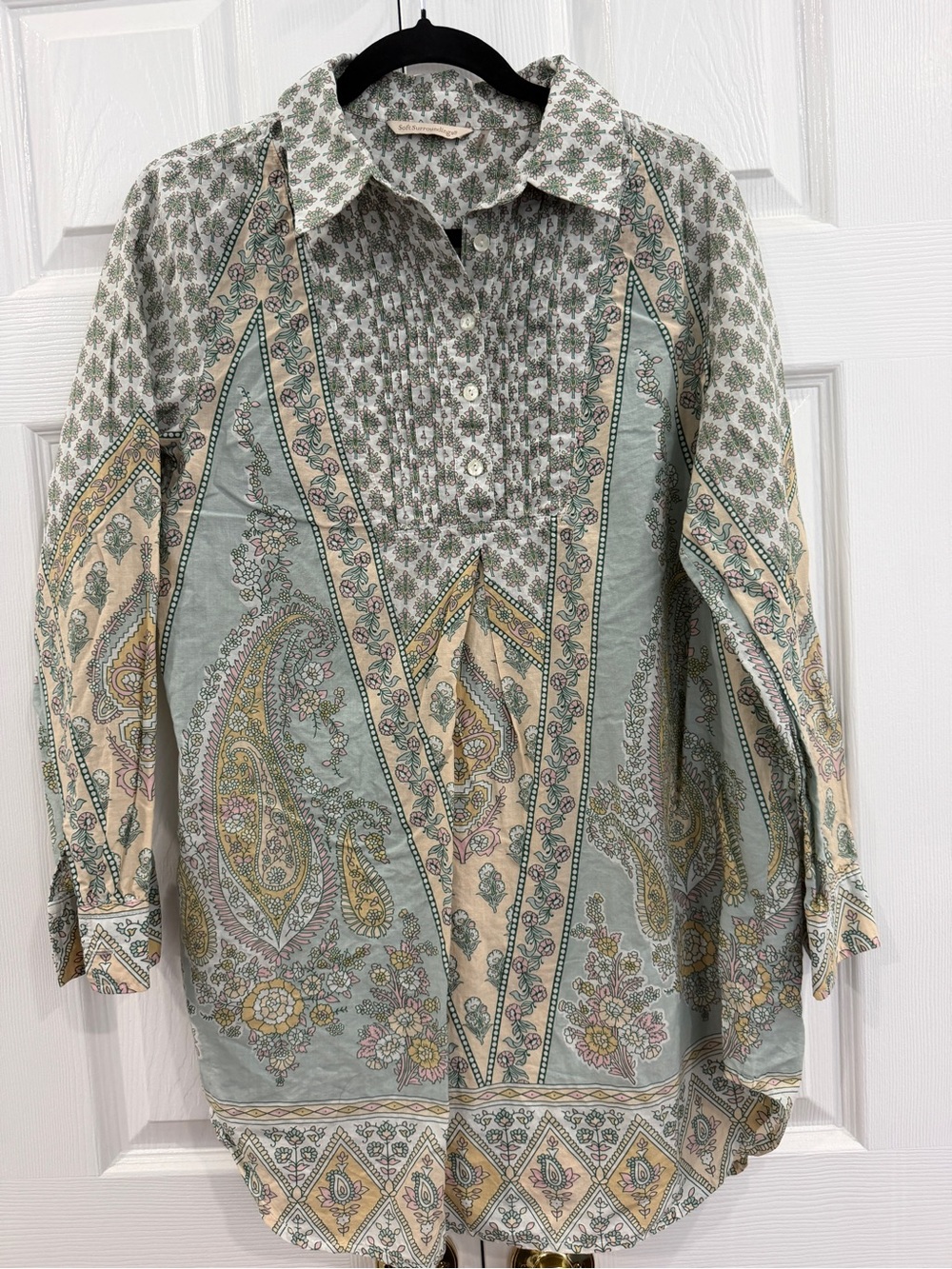 Soft Surroundings Sage & Cream Paisley Print Tunic